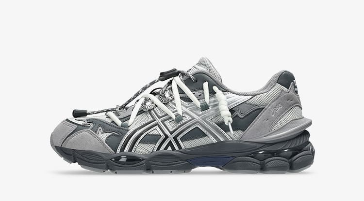 Asics x TOGA GEL-Cumulus 16 Sneaker