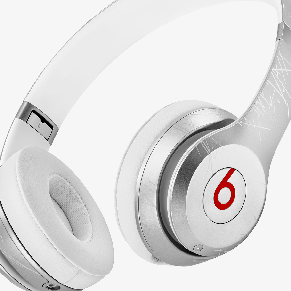 Beats by Dr.Dre x Mowalola Solo³ Wireless Headphones (Metallic 