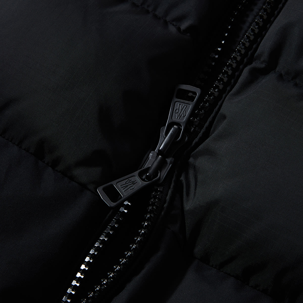 Moncler Genius 2 Moncler 1952 x Undefeated Arensky Hooded Down Jacket ...