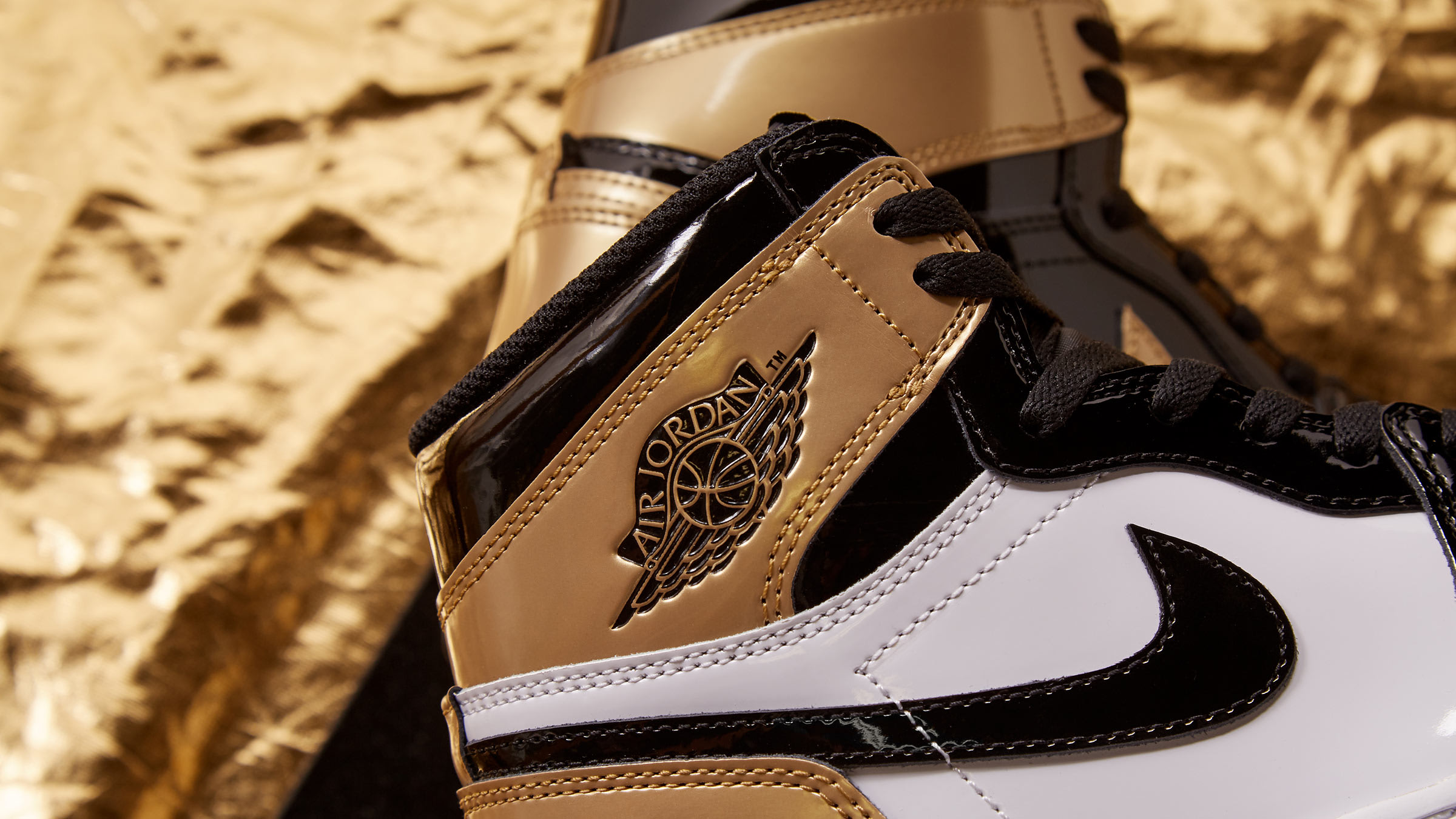 Nike Air Jordan 1 Retro High OG Energy (Black, Metallic Gold & White ...