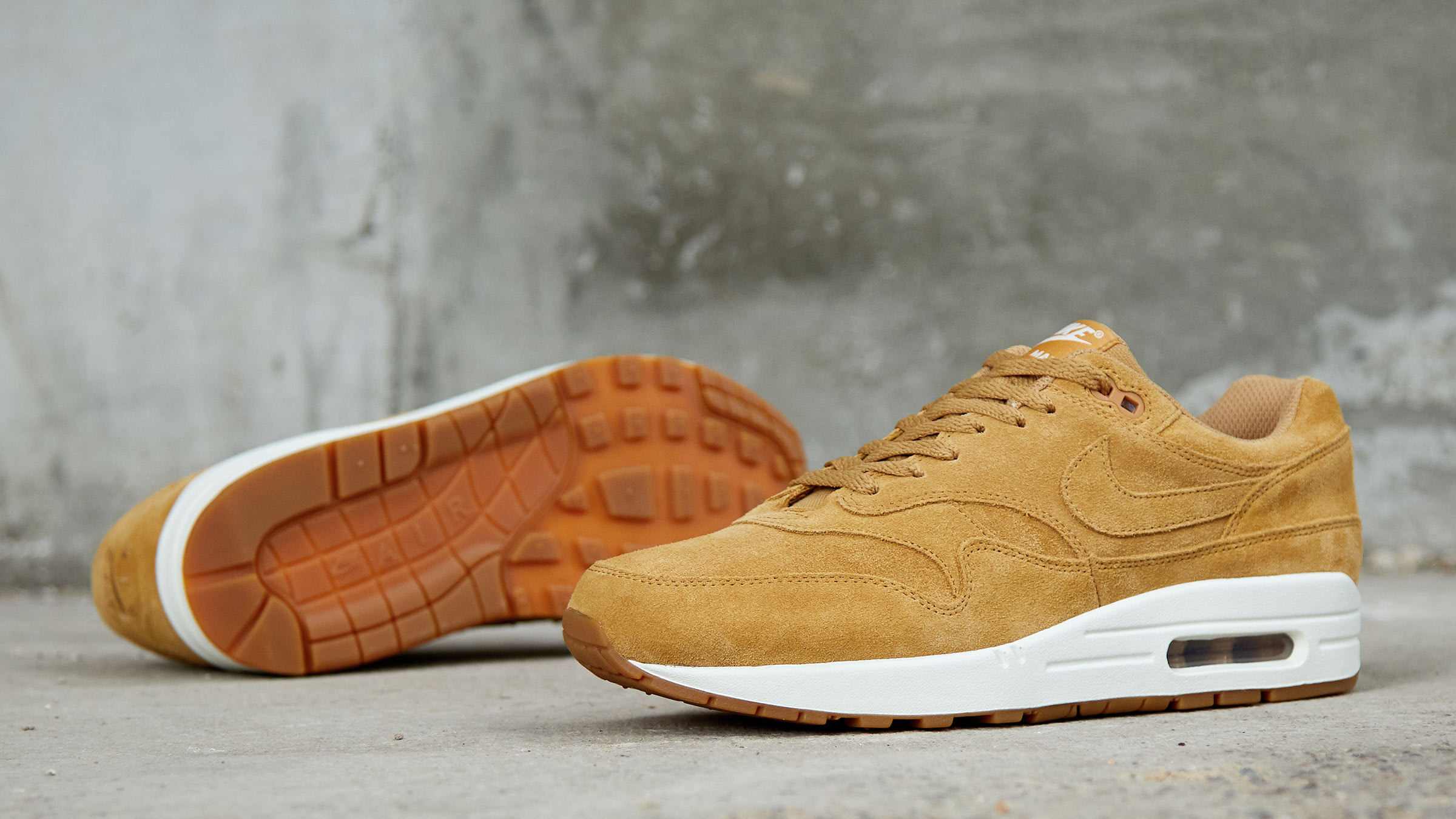 finishline air max 1