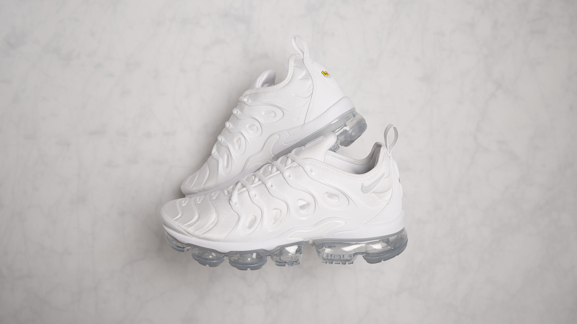 air vapormax plus pure platinum