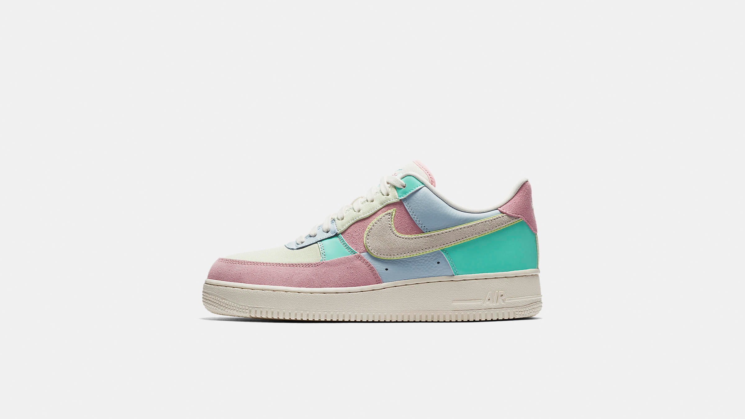 Tradition Dynamics Savvy Nike Air Force 1 '07 QS (Ice Blue, Sail & Turquoise) | END. Launches