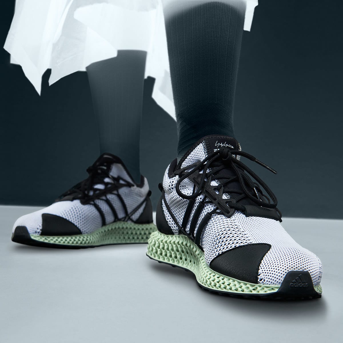 Y-3 Runner 4D (Black & White) | END. Launches
