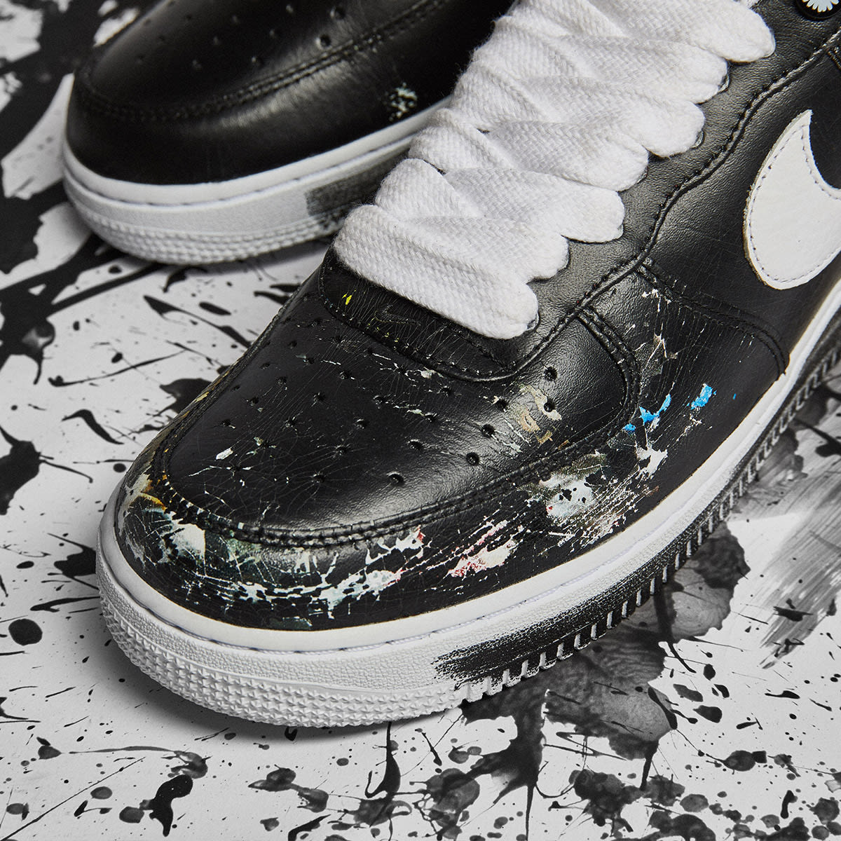 PEACEMINUSONE x Nike Air Force 1 Low (Black & White) | END. Launches