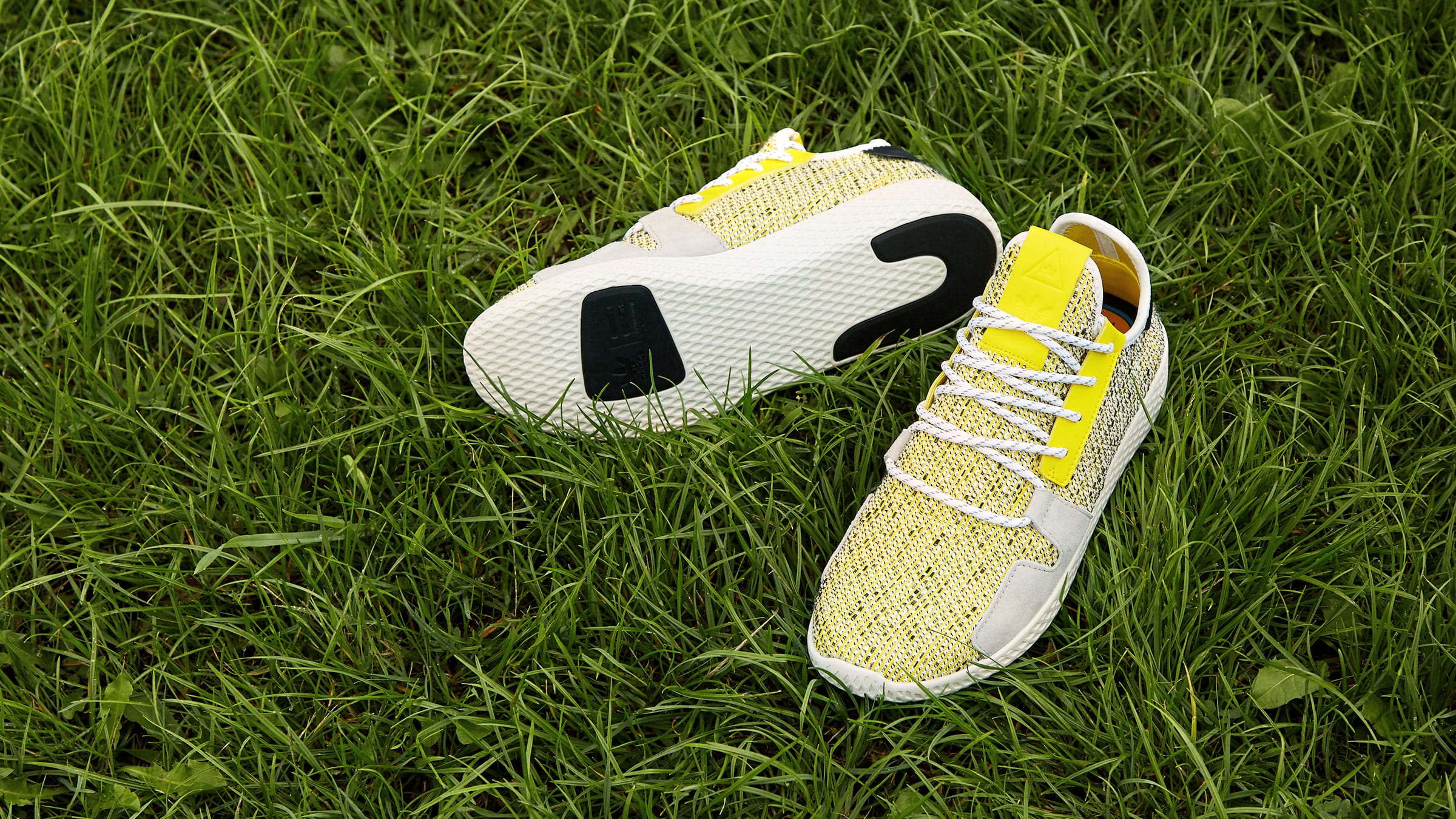 pharrell williams solarhu tennis v2 shoes