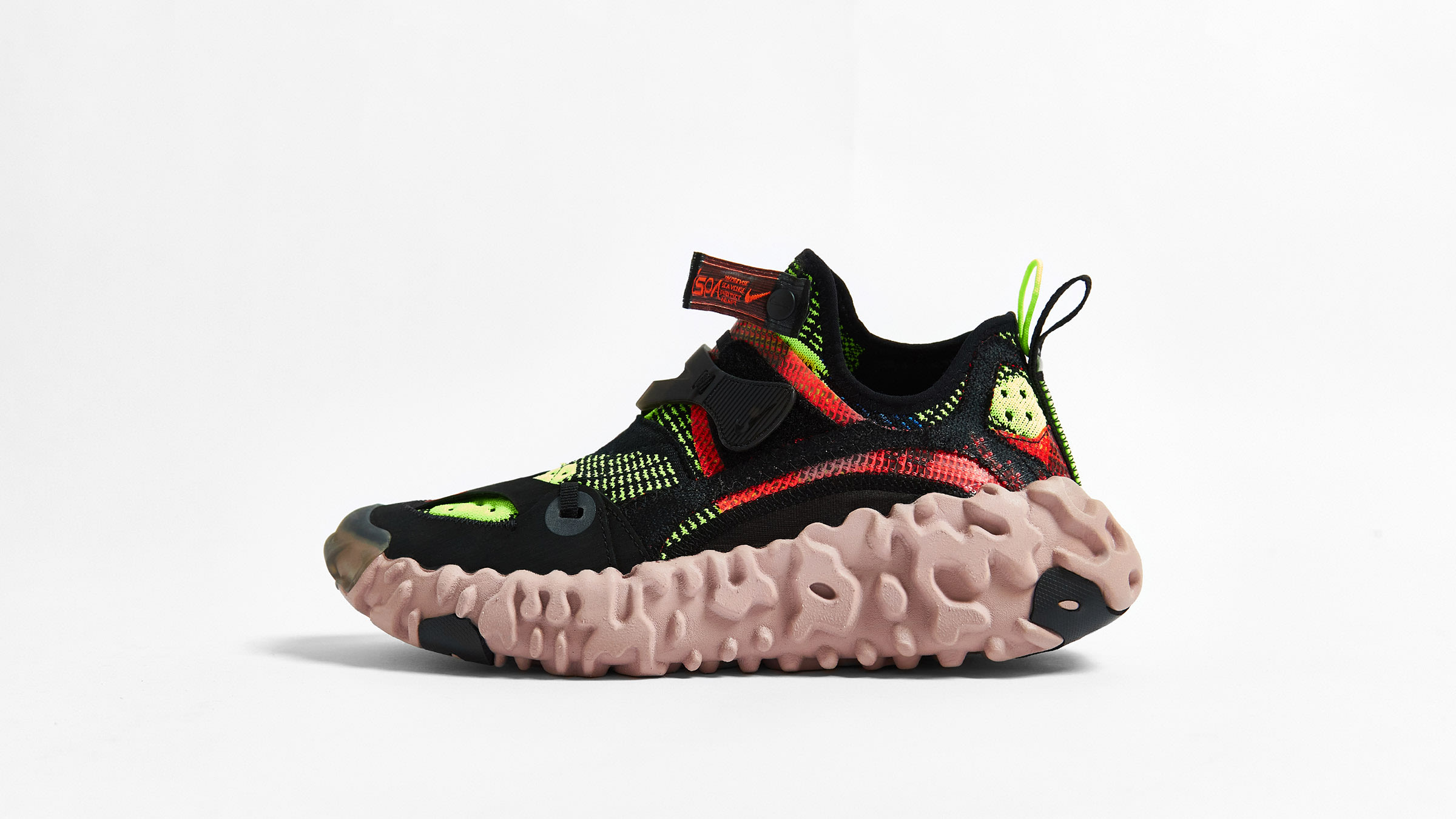 nike overreact flyknit ispa black crimson & volt