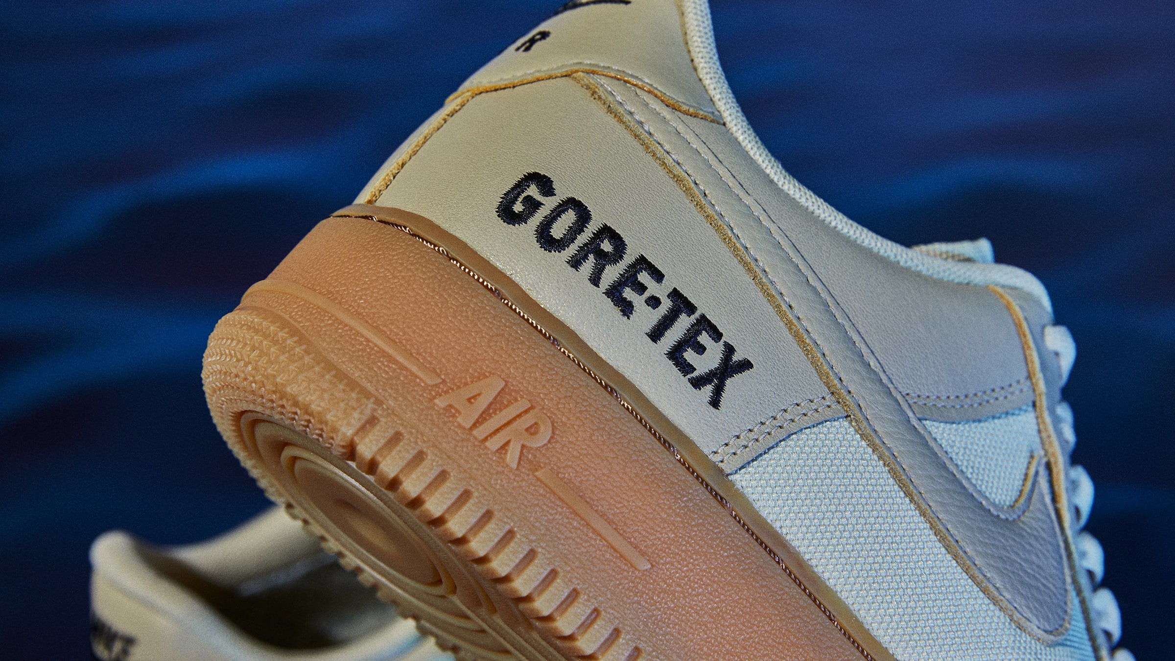 nike air force 1 gtx team gold