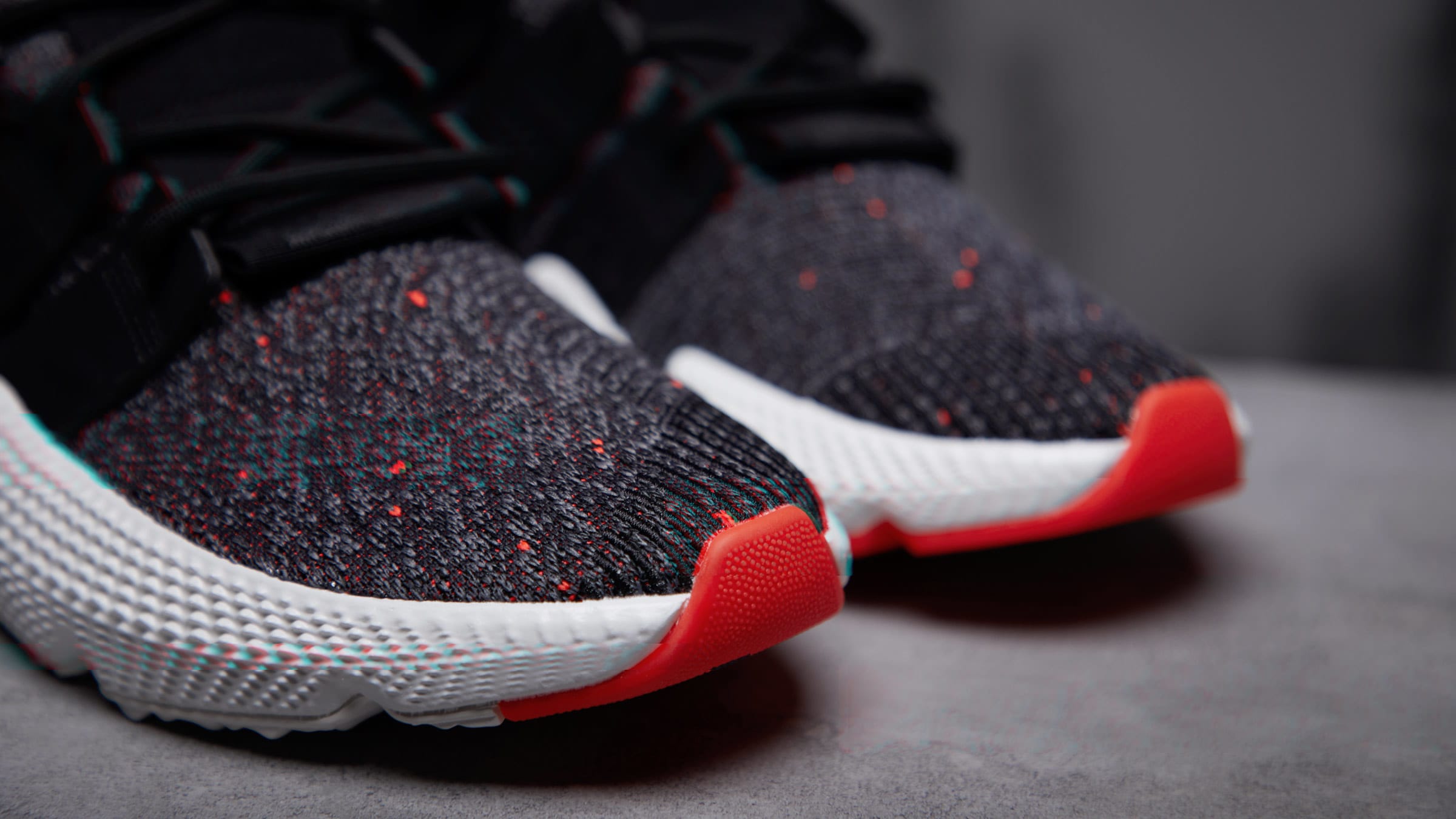 prophere black solar red