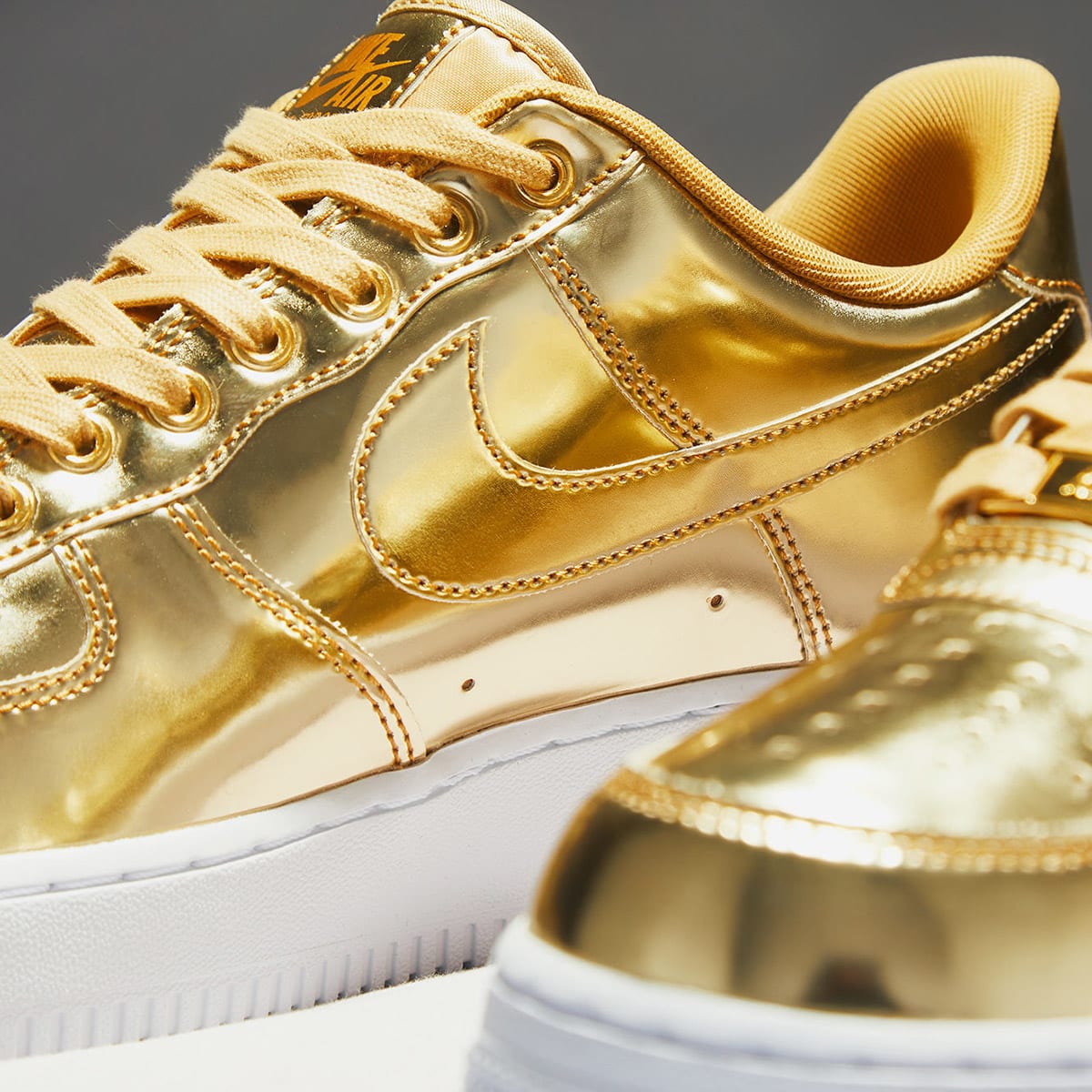 Nike Air Force 1 SP W (Metallic Gold & White) | END. Launches