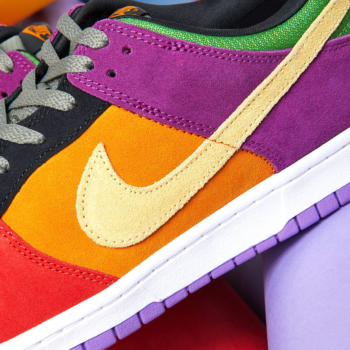 Nike Dunk Low (Viotech) | END. Launches