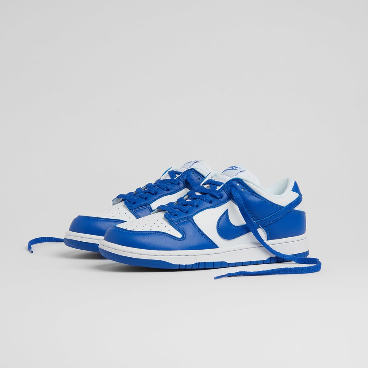 nike dunk low varsity royal