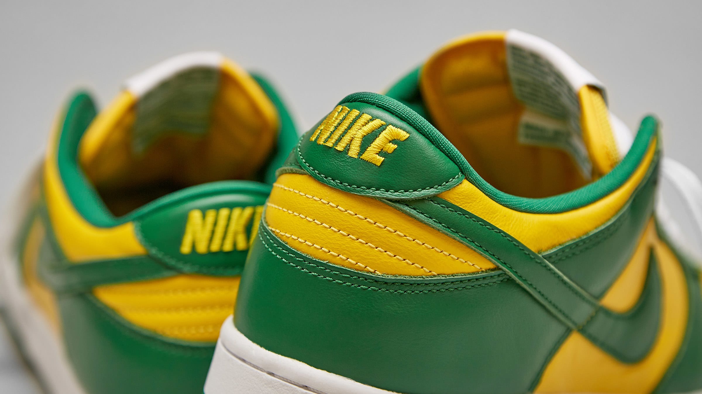 dunk varsity maize stockx