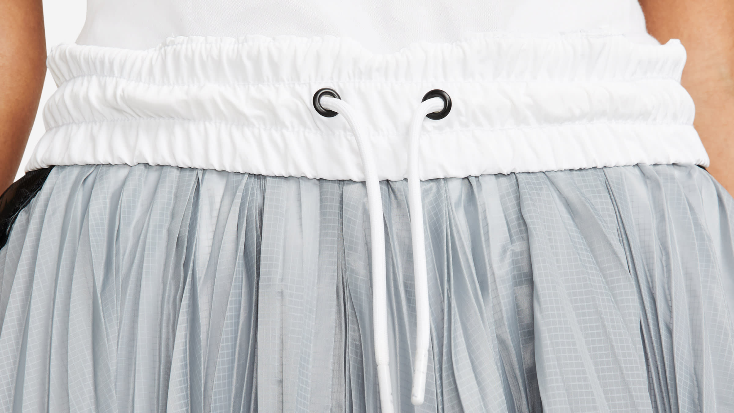 Nike x Sacai Pleat Skirt W (White) | END. Launches