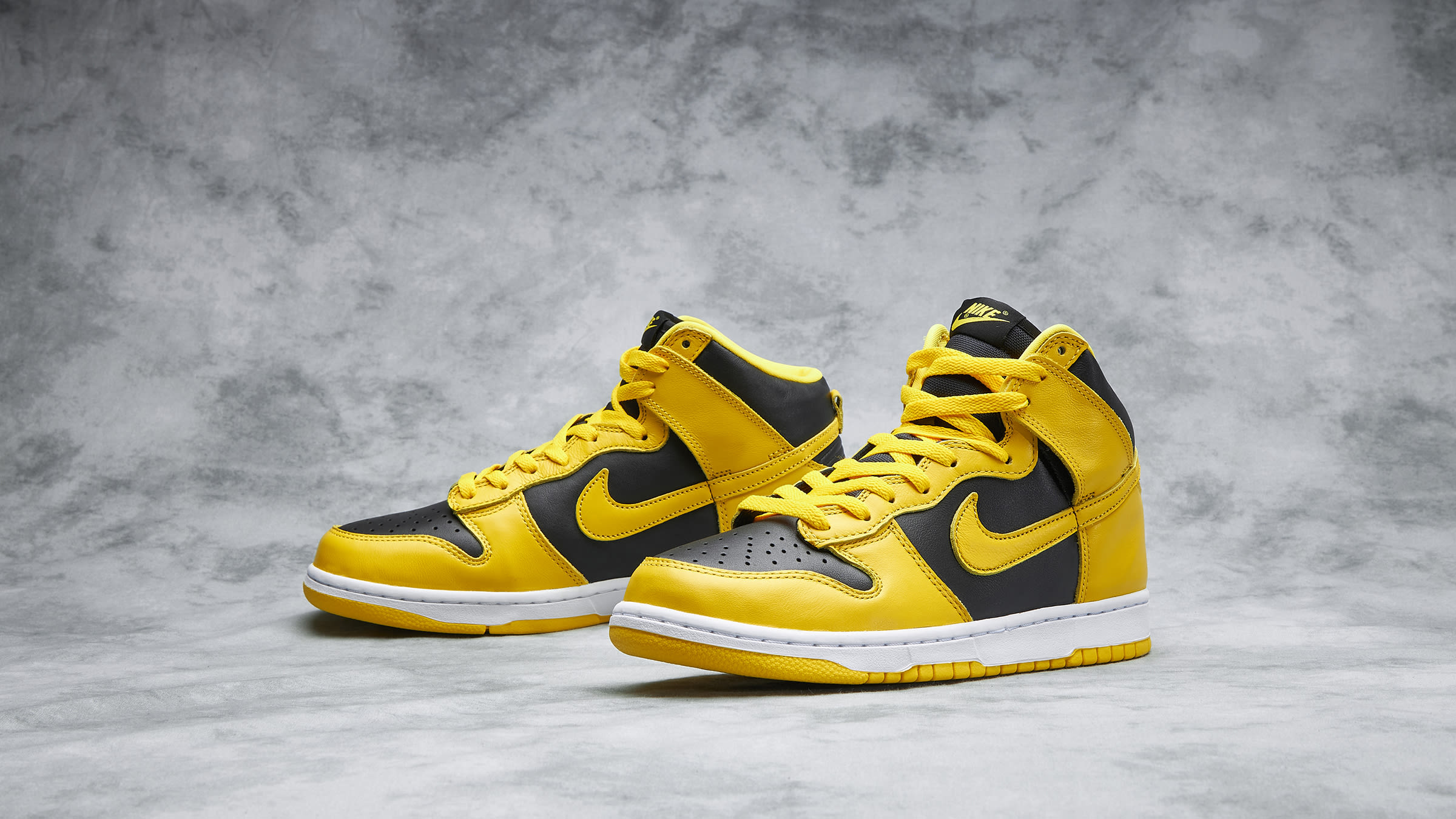 Nike Dunk Hi SP (Black & Varsity Maize) | END. Launches