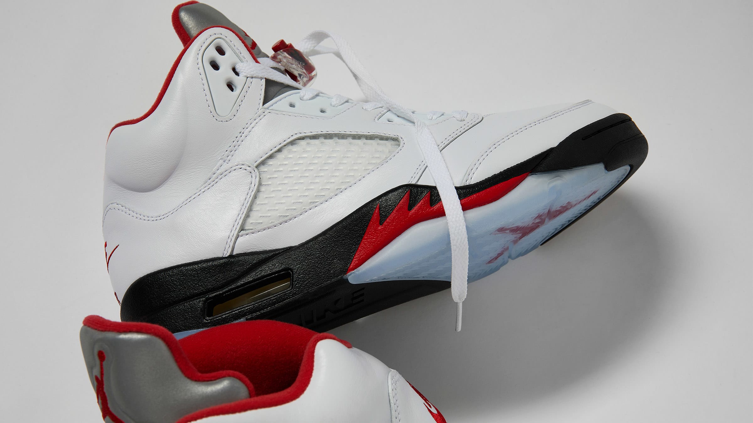 white red 5