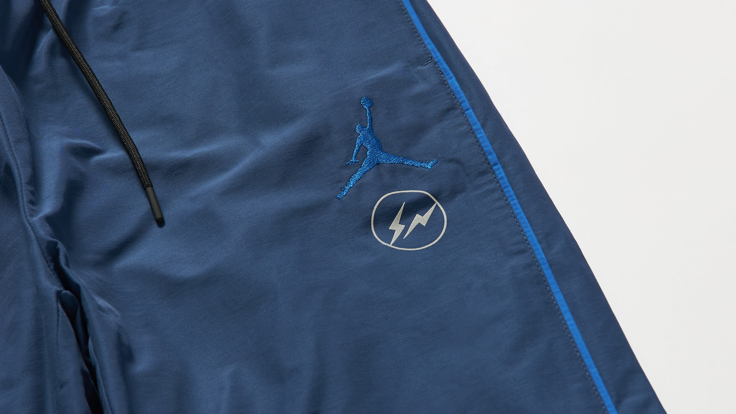 nike fragment pants