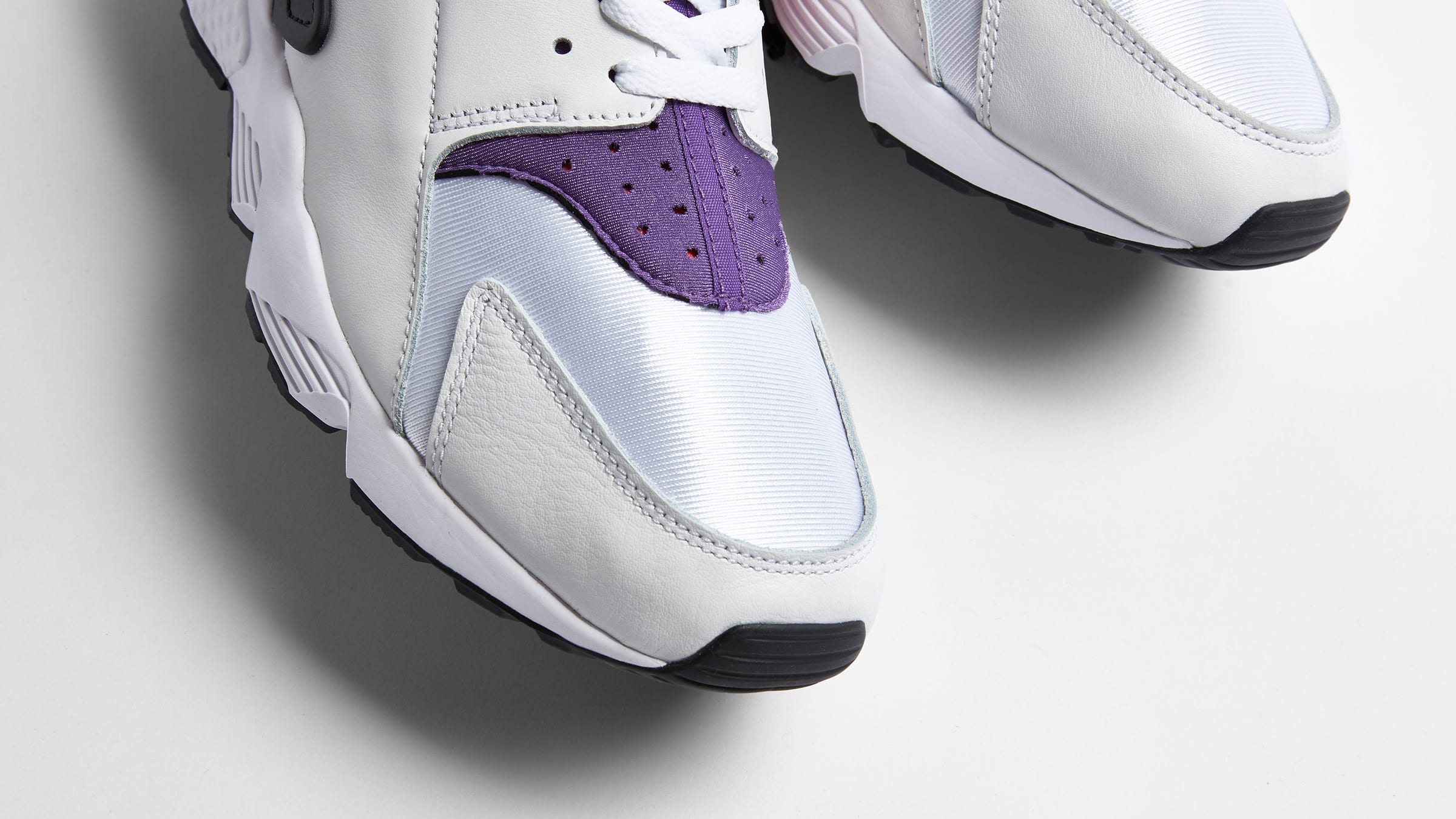 nike huarache purple and black