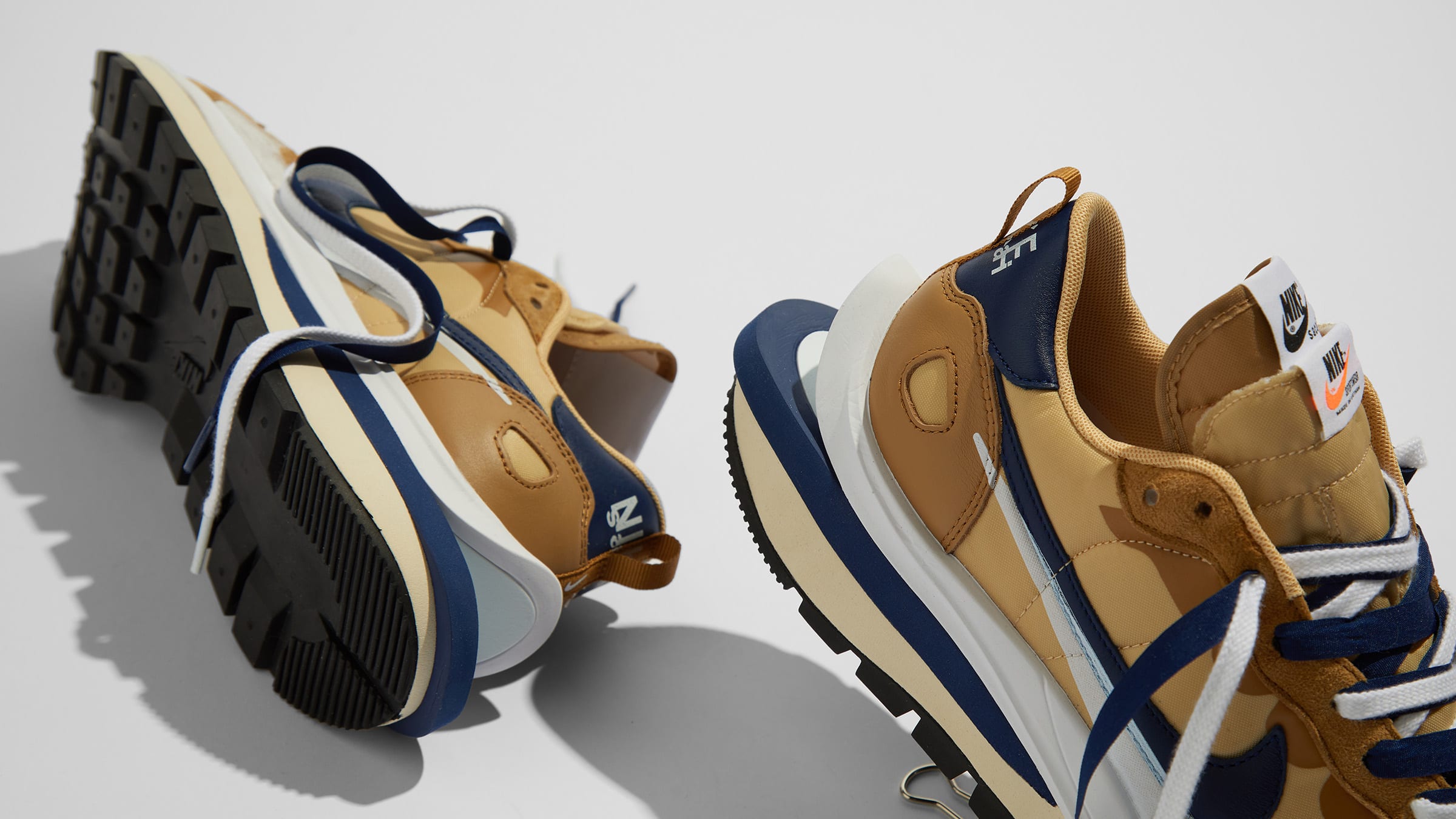 Nike x Sacai Vaporwaffle (Sesame & Blue Void) | END. Launches