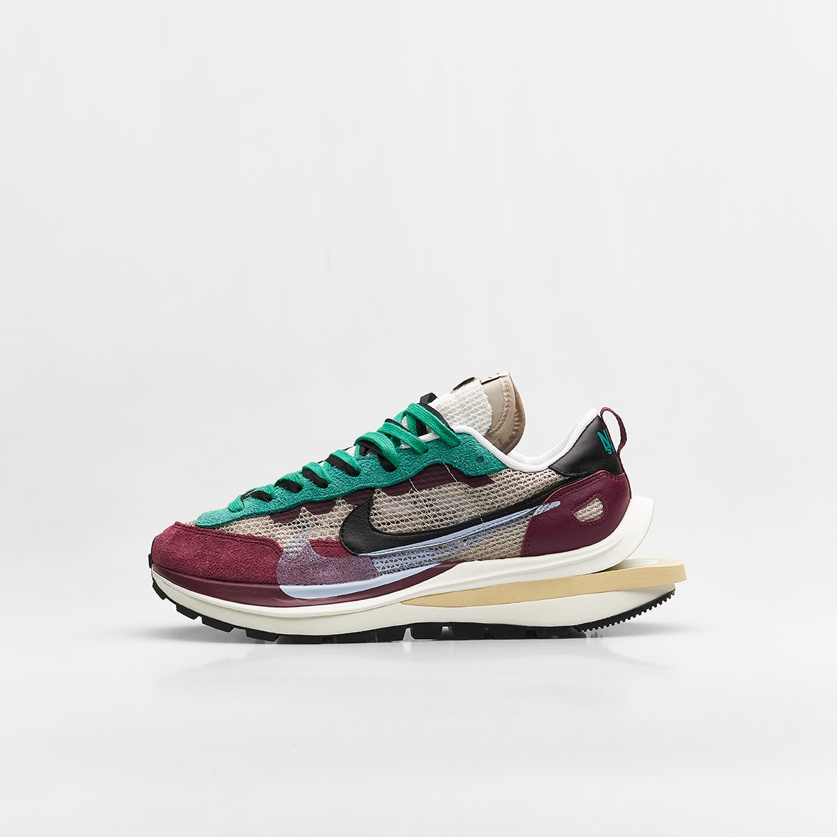 Nike x Sacai Vaporwaffle (String 