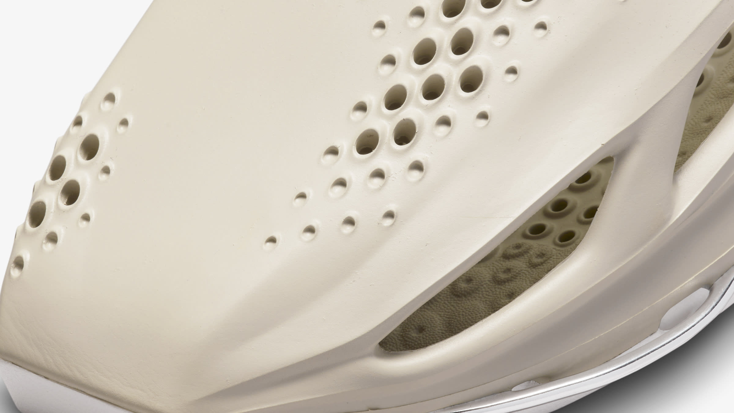 Nike x MMW 5 Slide (Light Bone & Chrome) | END. Launches