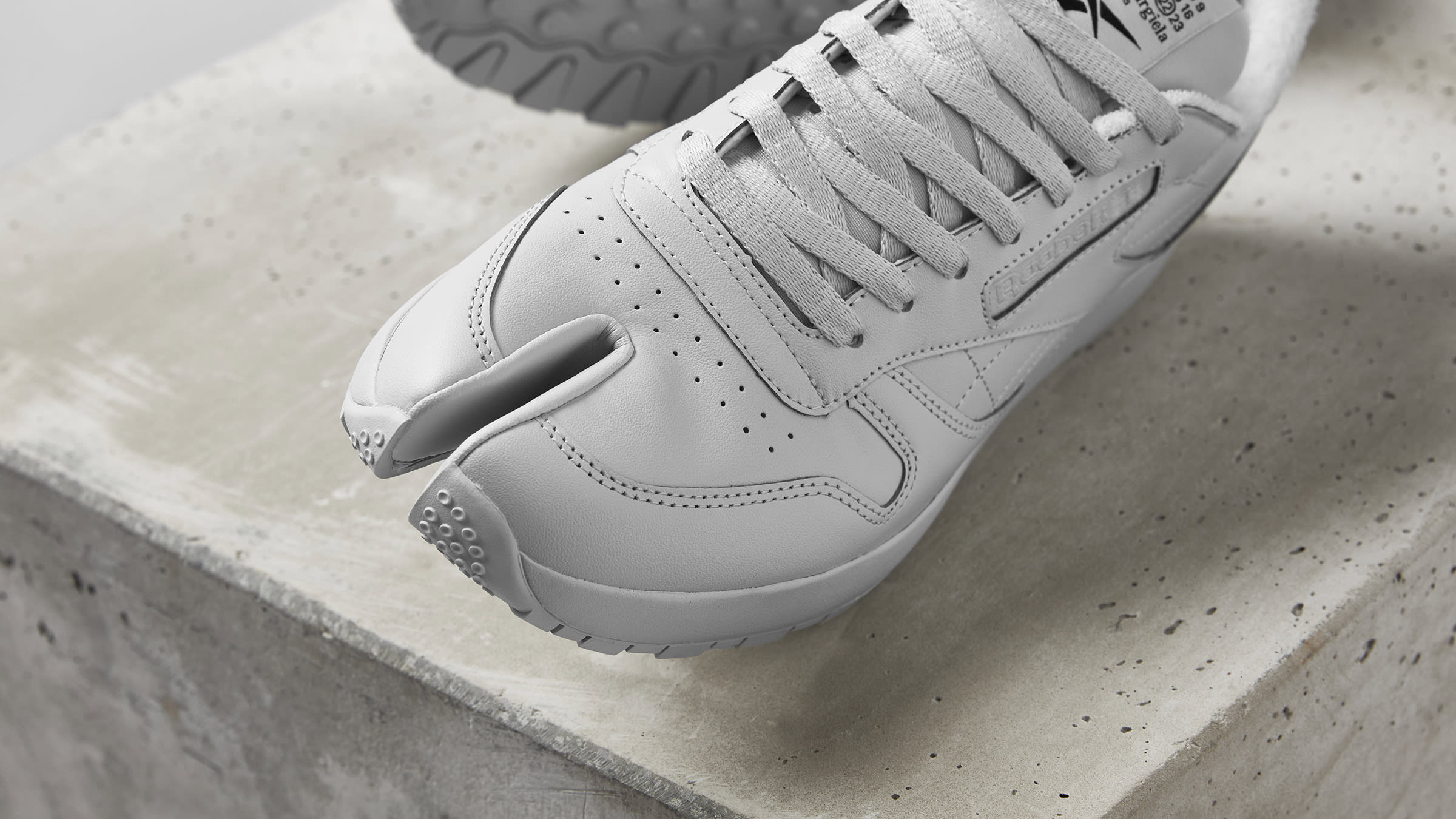 margiela reebok tabi grey