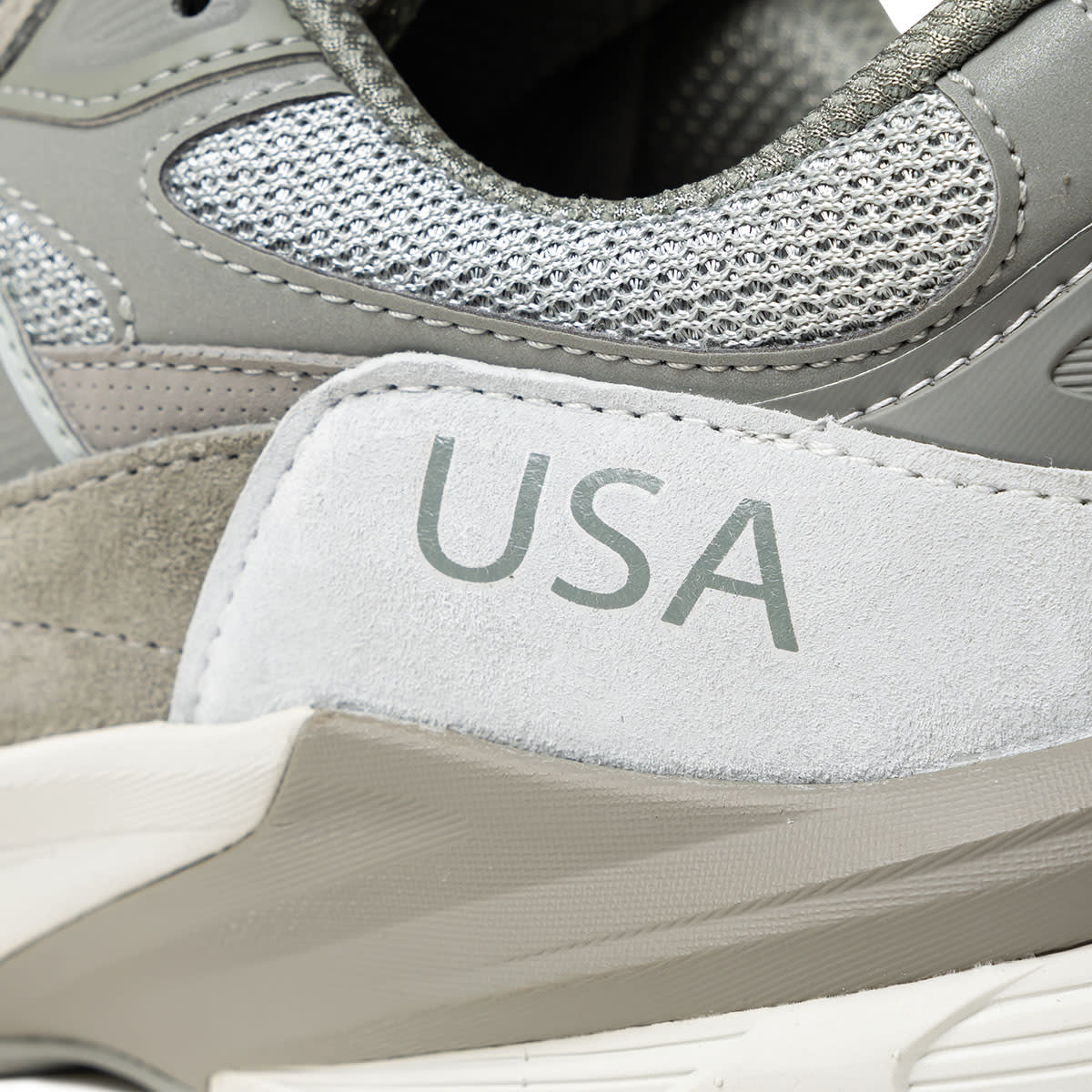New Balance x WTAPS 990 V6 (Moon Mist) | END. Launches