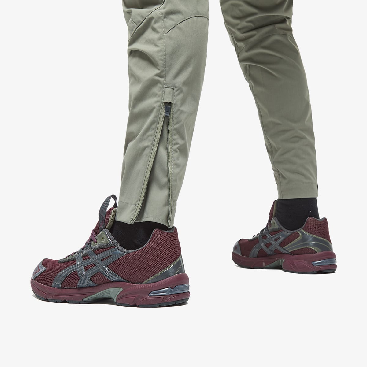 Acronym Encapsulated Nylon Articulated Pant (Alpha Green) | END 