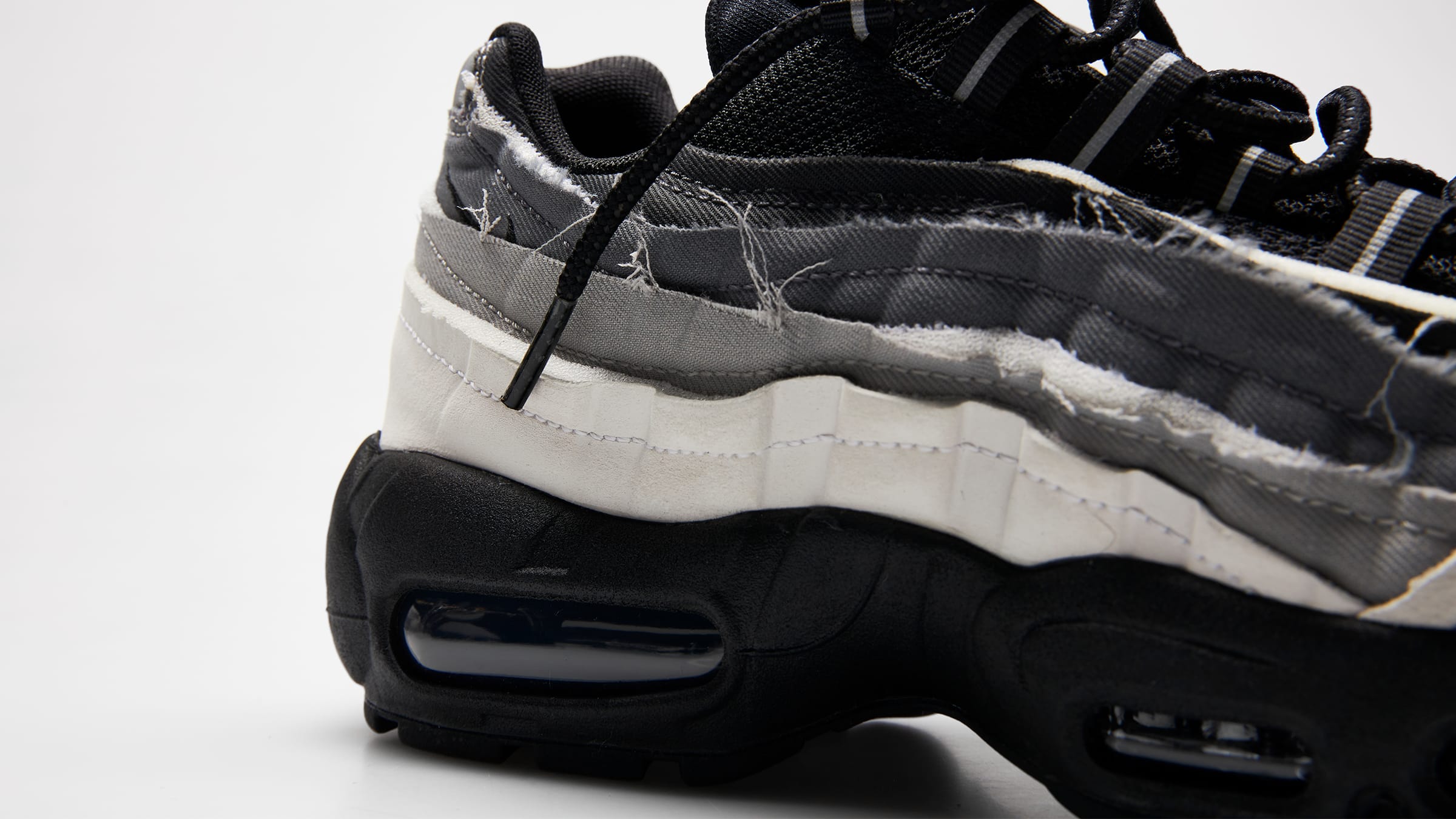 comme des garçons x nike air max 95 w